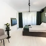 D-home Apartment